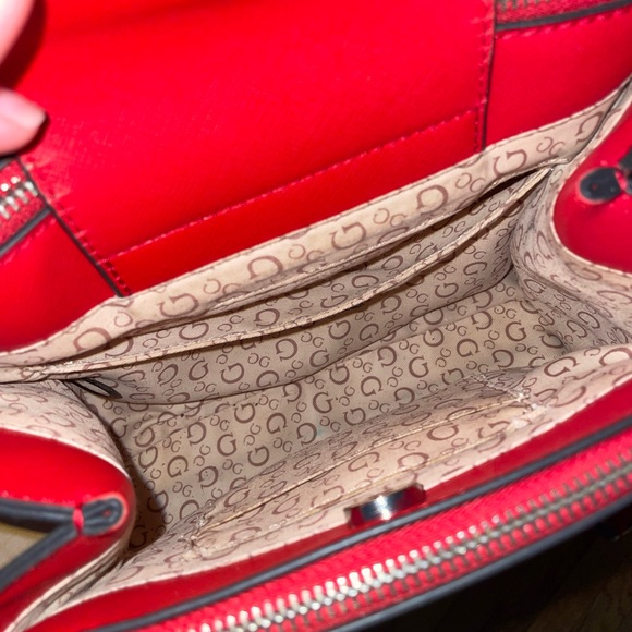 Guess Bold Red Satchel Bag - Picture 3 of 3
